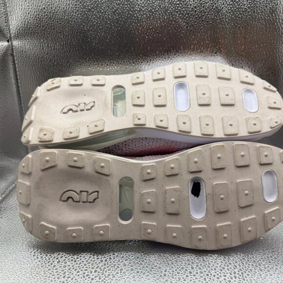 Size 10.5 Nike Air‎ Max Flyknit Racer Womens Soft Pink Athletic Shoes FJ4577-100 - Picture 10 of 11